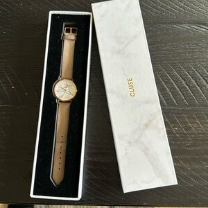 Cluse watch with leather band